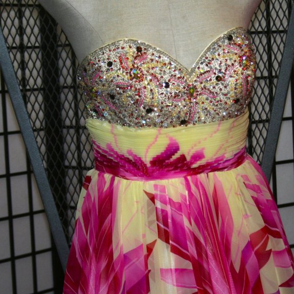 Statement Gown with Floral Print and Jeweled Bodice - Picture 3 of 8